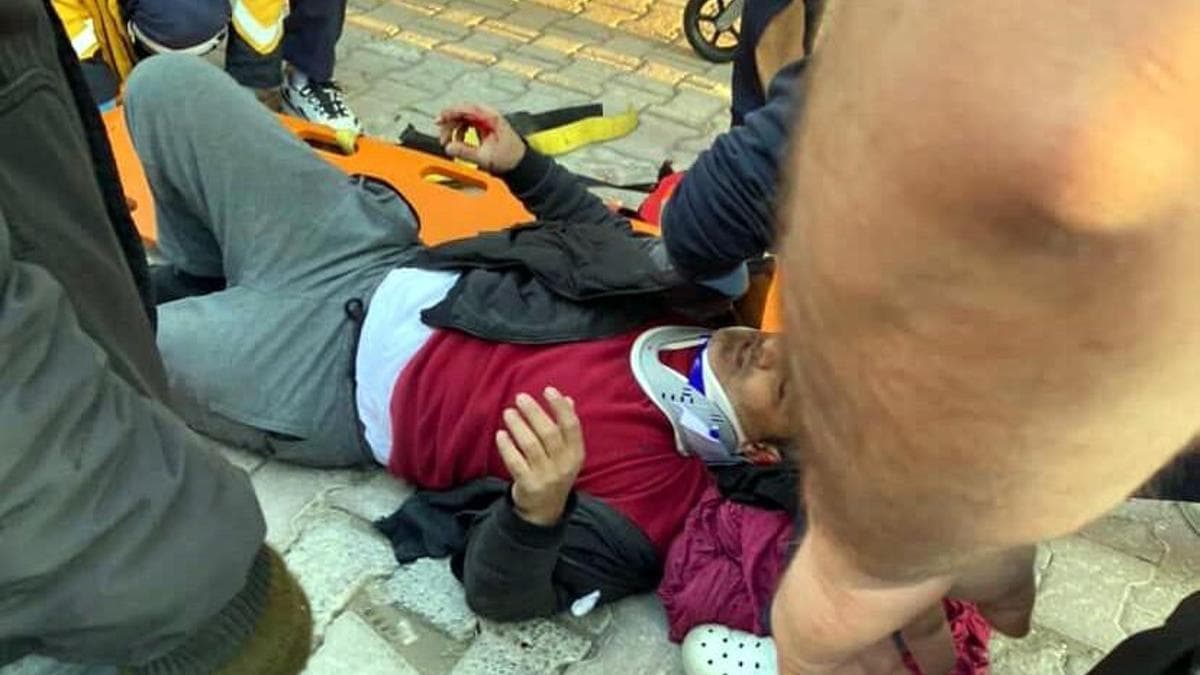 İstanbul - Avcılar’da pazarcılar arasında bıçaklı yol verme kavgası: 2 yaralı