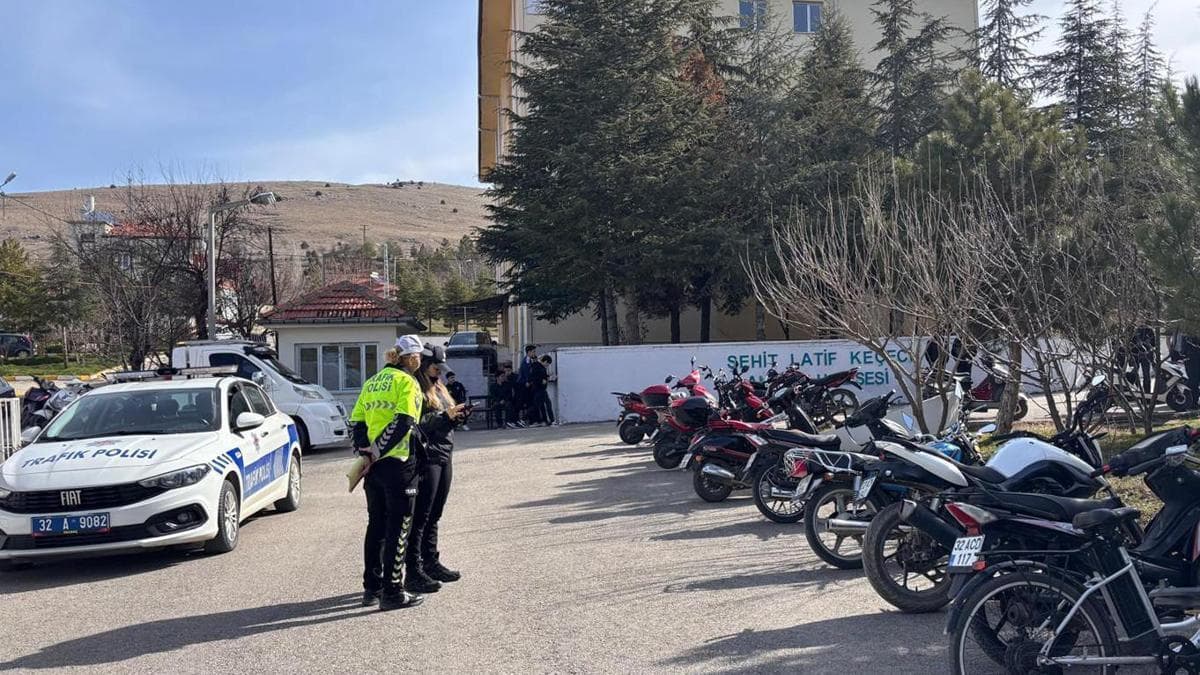 Yalvaç'ta trafik denetimi