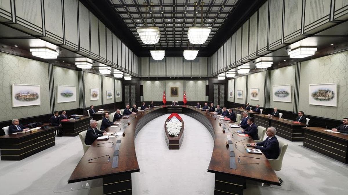 Gözler Ankara'da: Kritik Kabine toplantısı başladı! İşte masadaki başlıklar