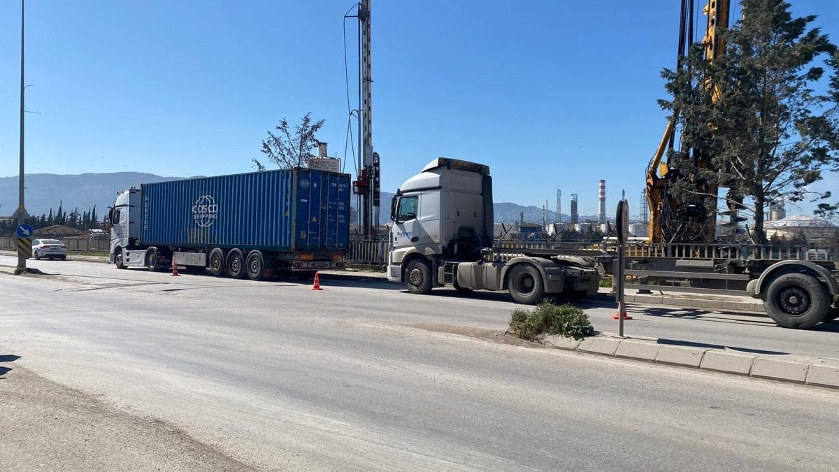 İki TIR’ın arasında sıkışıp öldü