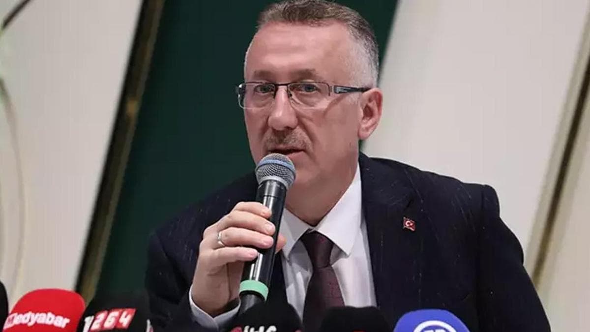 Adapazarı Belediye Başkanı Mutlu Işıksu AK Parti'den İstifa Etti
