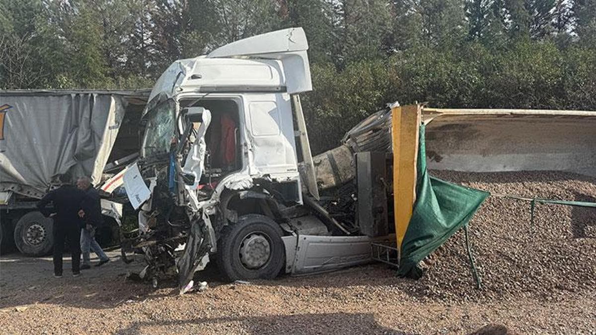 Ankara-Kocaeli Otoyolunda Zincirleme Kaza: 2 Kişi Hayatını Kaybetti