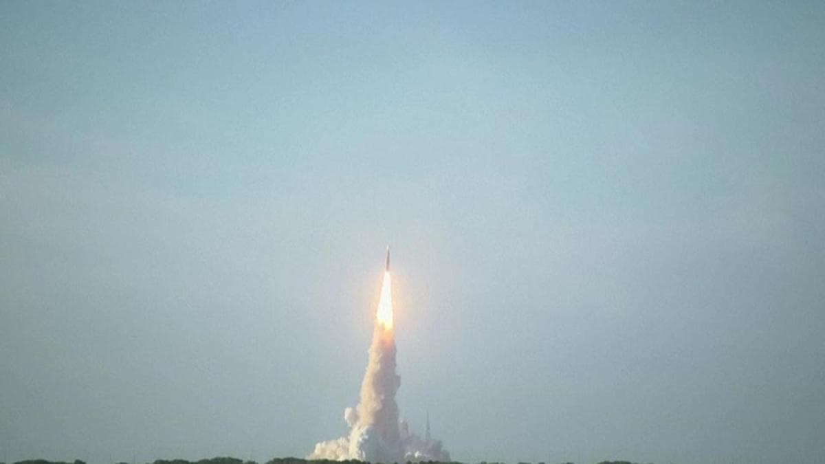 NASA'nın Artemis II Misyonu Fırlatıldı: İlk Kadın ve Siyahî Astronot Ay'a Gidiyor