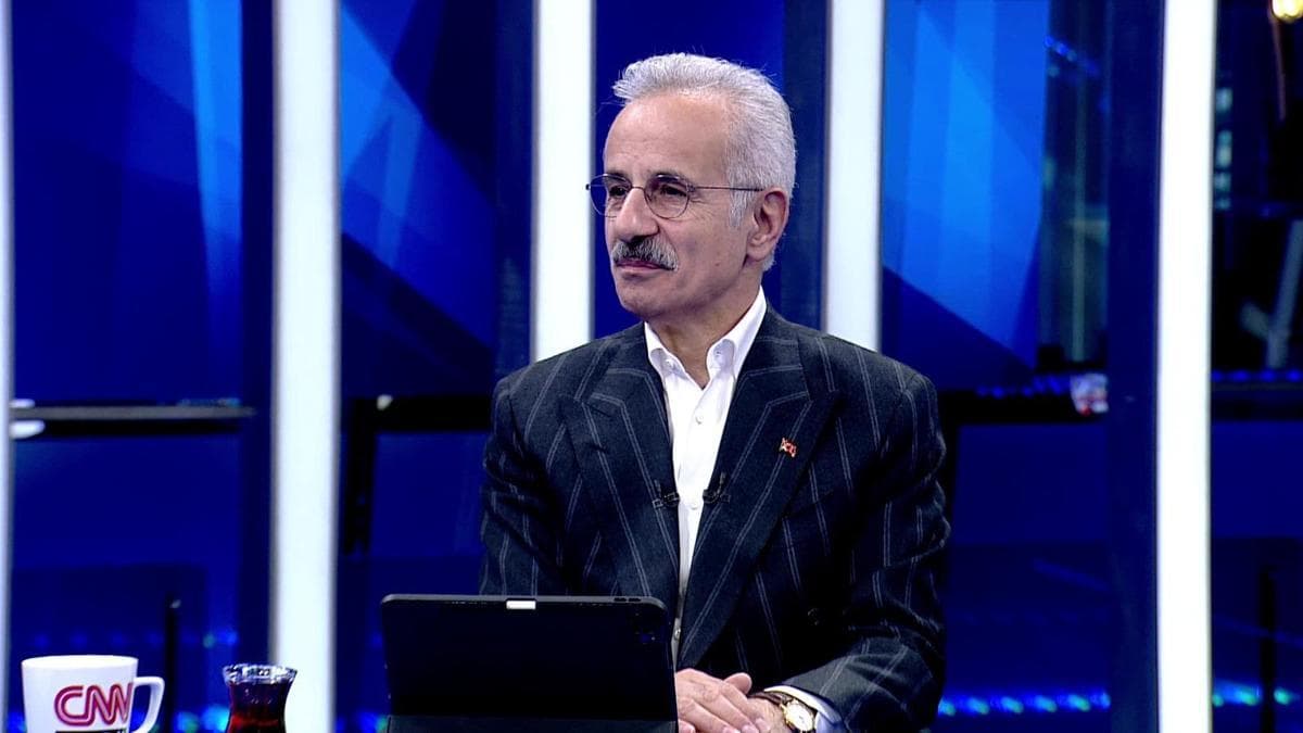 Bakan Uraloğlu CNN Türk'te Açıkladı: Savaş Bölgesine Uçuşlar Durduruldu