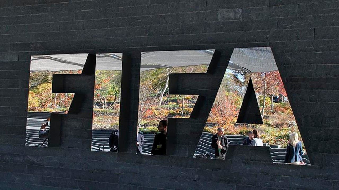 FIFA'dan 2 Türk Kulübüne Transfer Yasağı: Kayserispor ve Amed