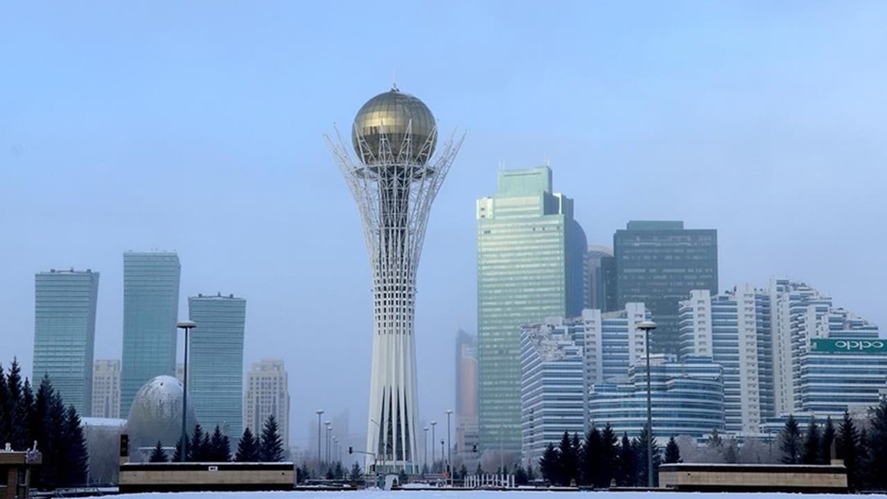 Kazakistan'da yeni anayasa kabul edildi