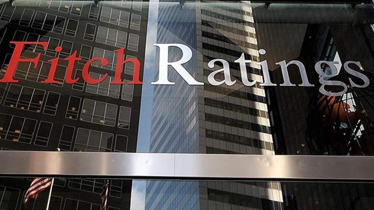 Fitch: ABD'de Yapay Zeka Yatırımı Yapan Eyaletler Ticarette Öne Çıkıyor