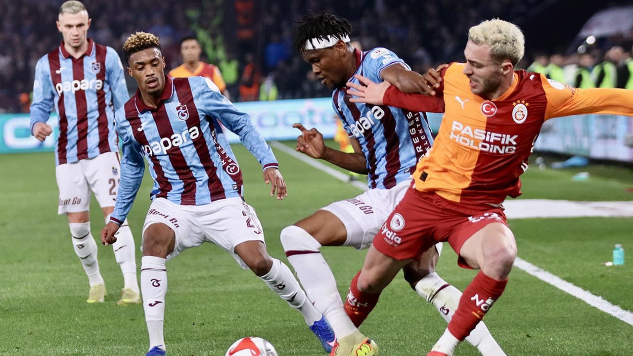 Trabzonspor, Süper Lig'de Galatasaray'ı 2-1 Mağlup Etti
