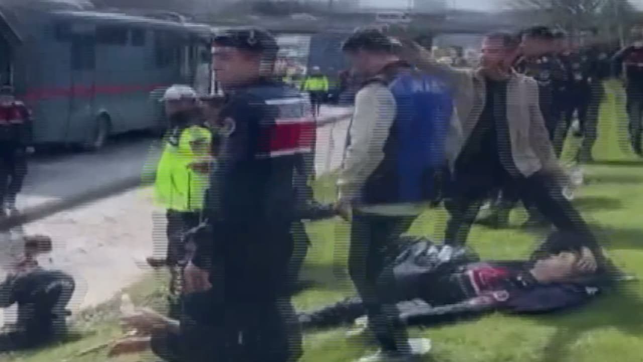 Cezaevi Nakil Araçları TEM Otoyolunda Zincirleme Kazaya Karıştı