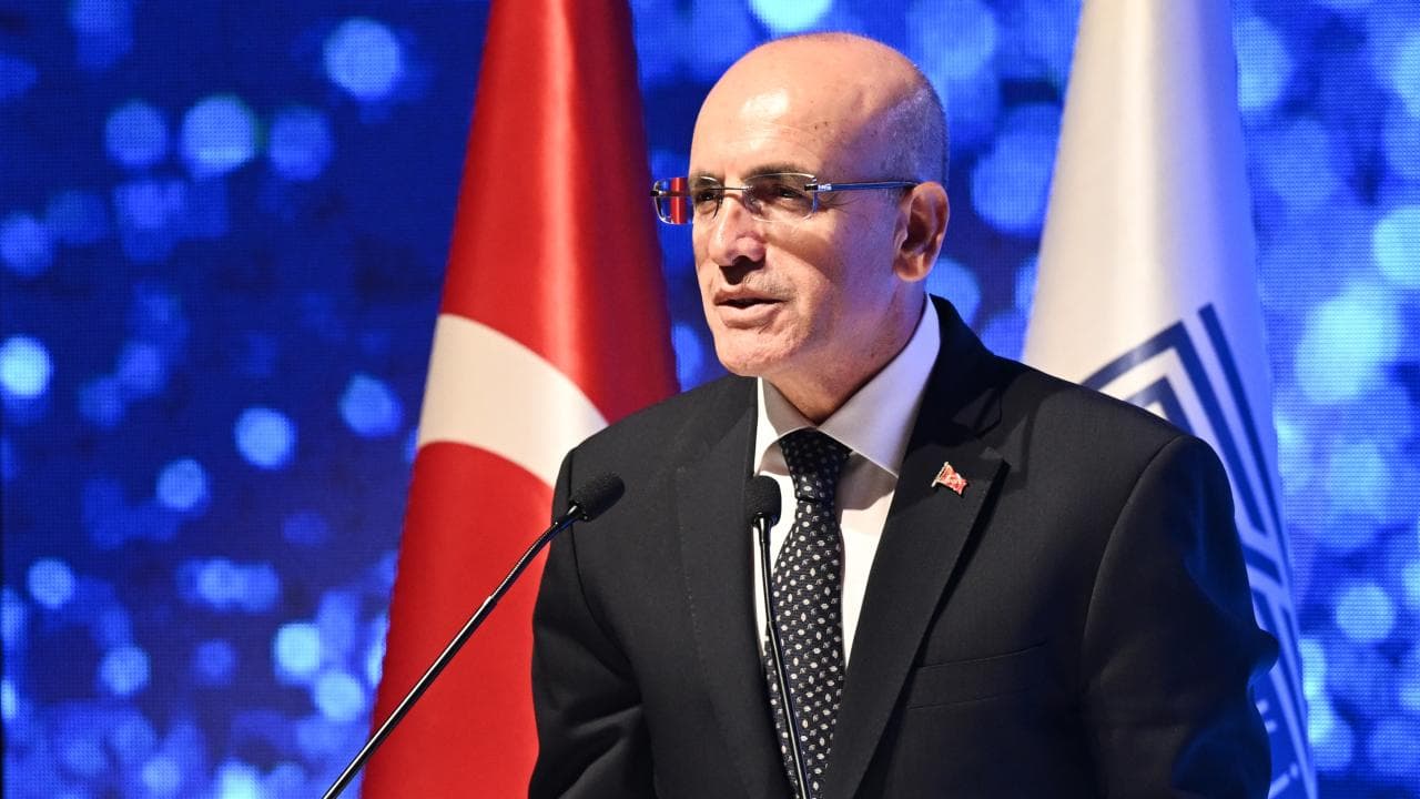 Bakan Şimşek: Petrolde mevcut hareketler geçici olabilir