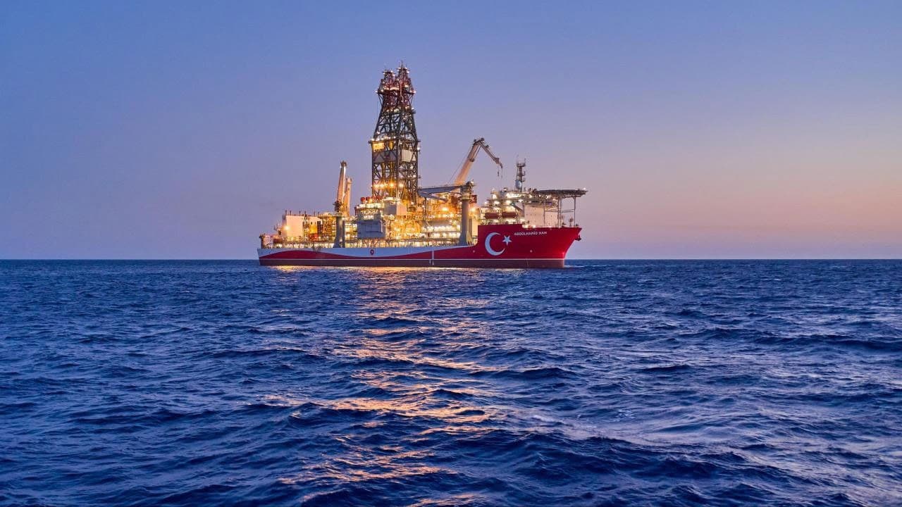 Abdülhamid Han Gemisi Karadeniz'de Yılın İlk Sondajına Başladı