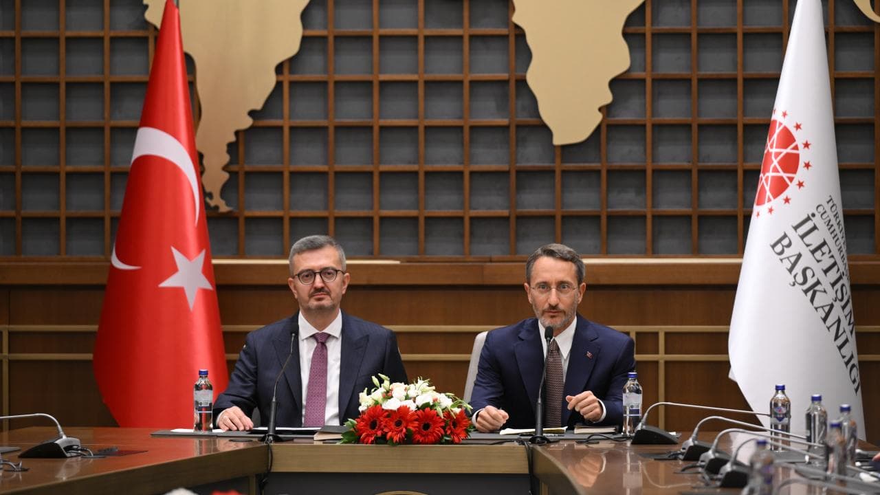 Burhanettin Duran'dan Fahrettin Altun'a tebrik mesajı